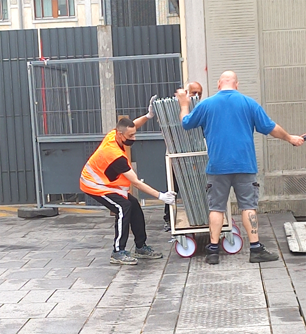 Manutention mobilier urbain